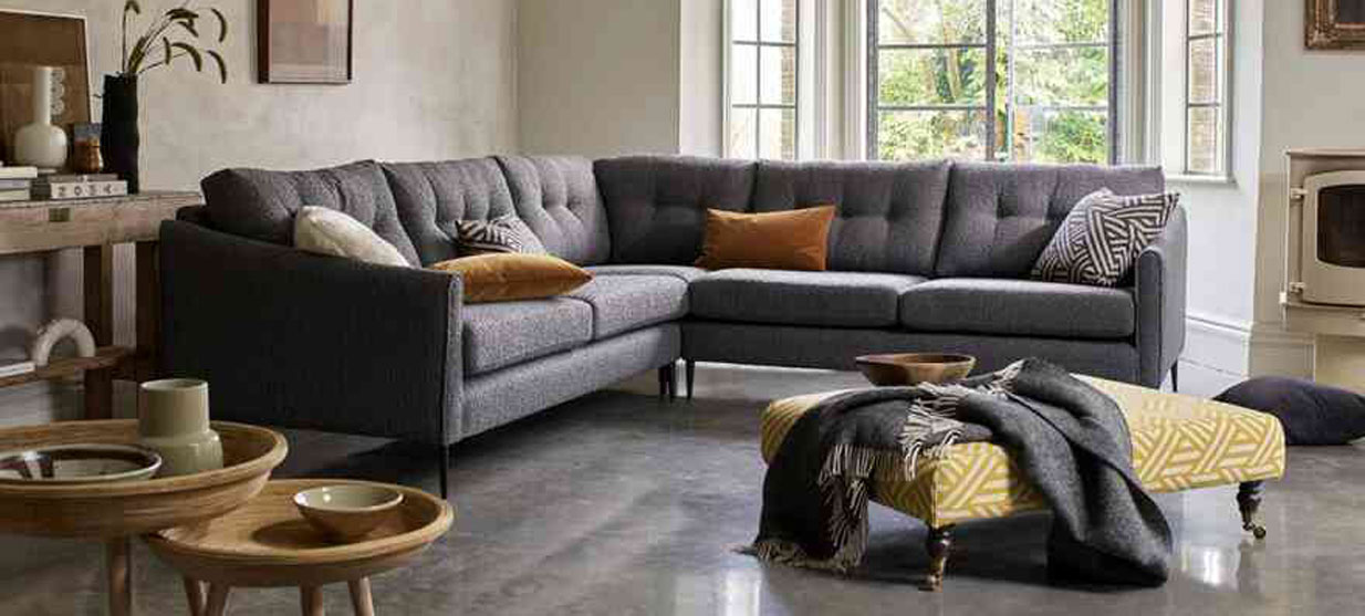 Right arm chaise meaning best sale